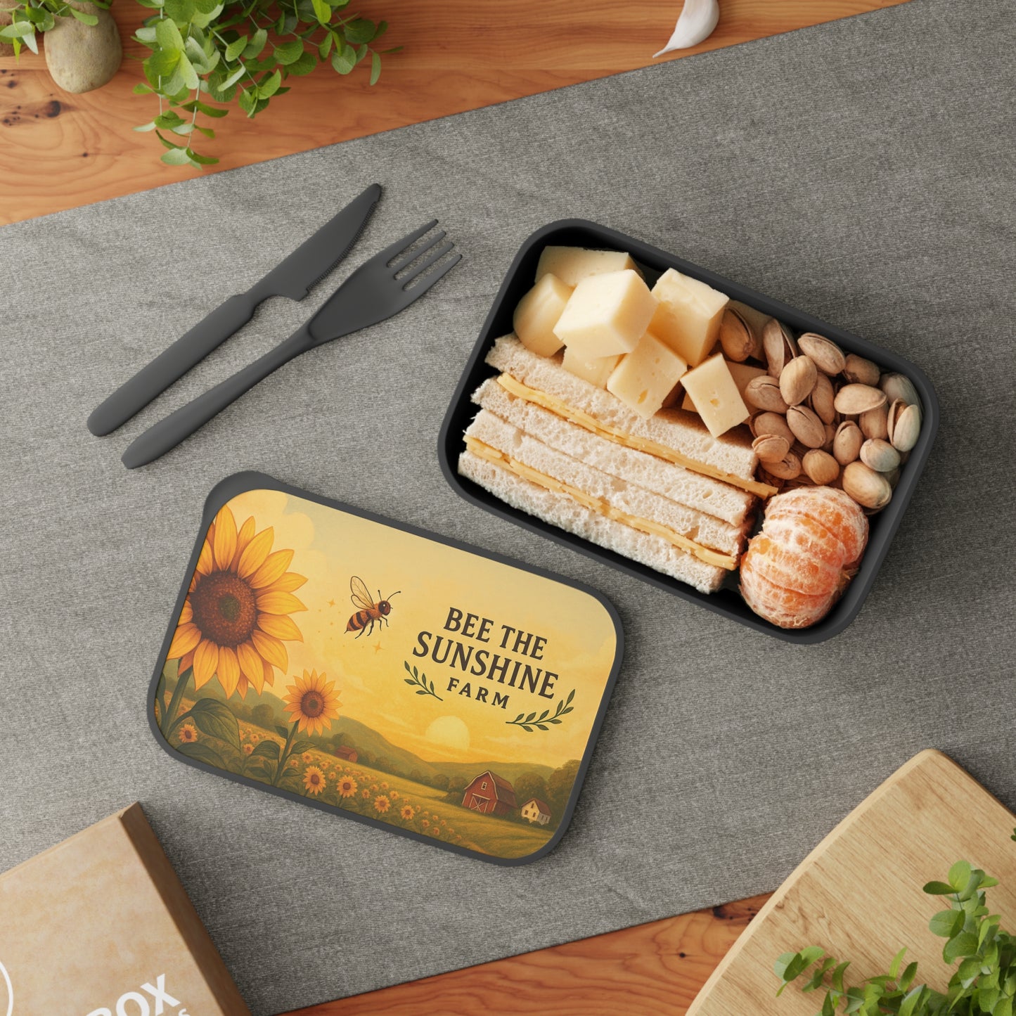 Sunflower Bento Box with Bee Design, Eco-Friendly Meal Prep Container, Picnic & Lunch Box, Gift for Garden Lovers, Reusable Food Storage
